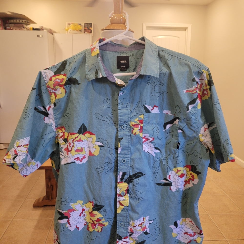 🌺EUC~VANS FLORAL BUTTON DOWN SHIRT